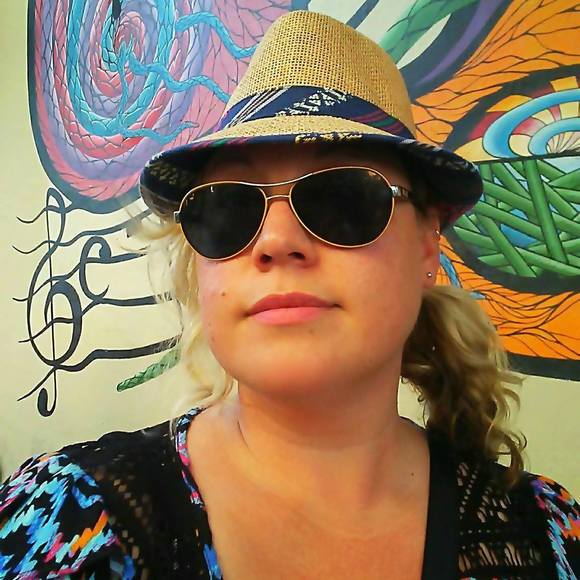 Meet your Posher, Chris - Picture 1 of 1